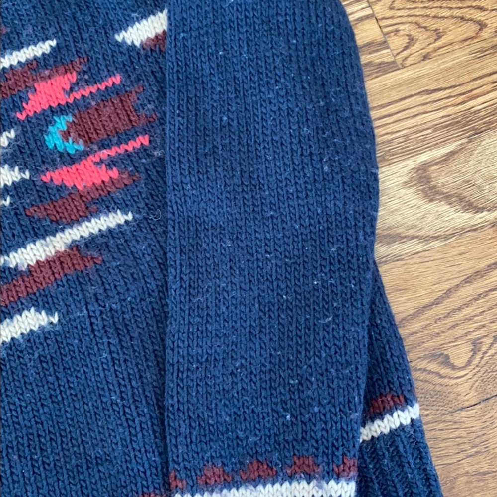 Hollister Sweater - Picture 3 of 4